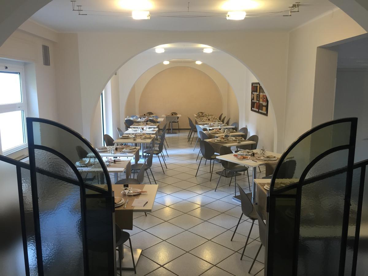 Hotel Al Capo Varigotti Bagian luar foto