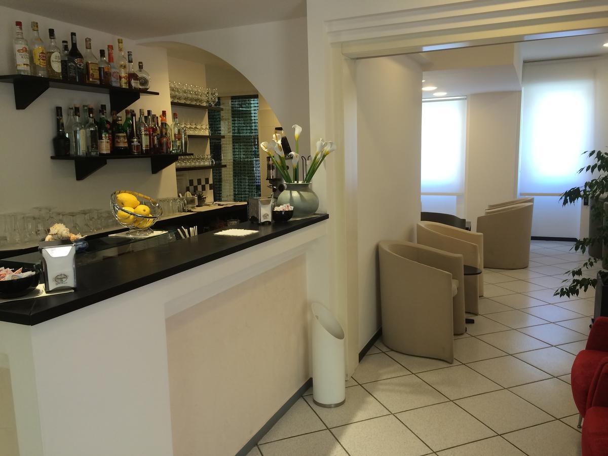 Hotel Al Capo Varigotti Bagian luar foto