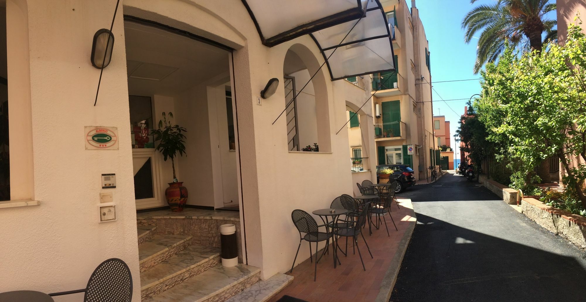 Hotel Al Capo Varigotti Bagian luar foto